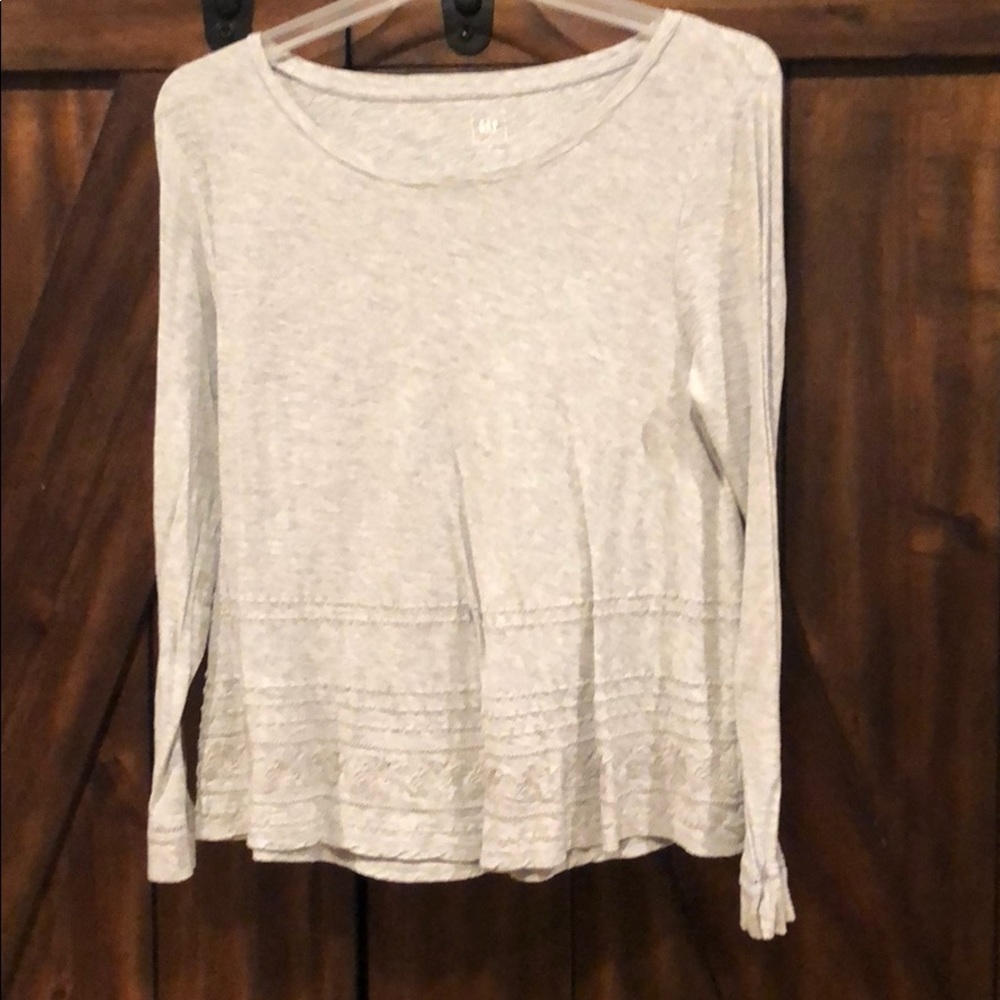 Gap tee